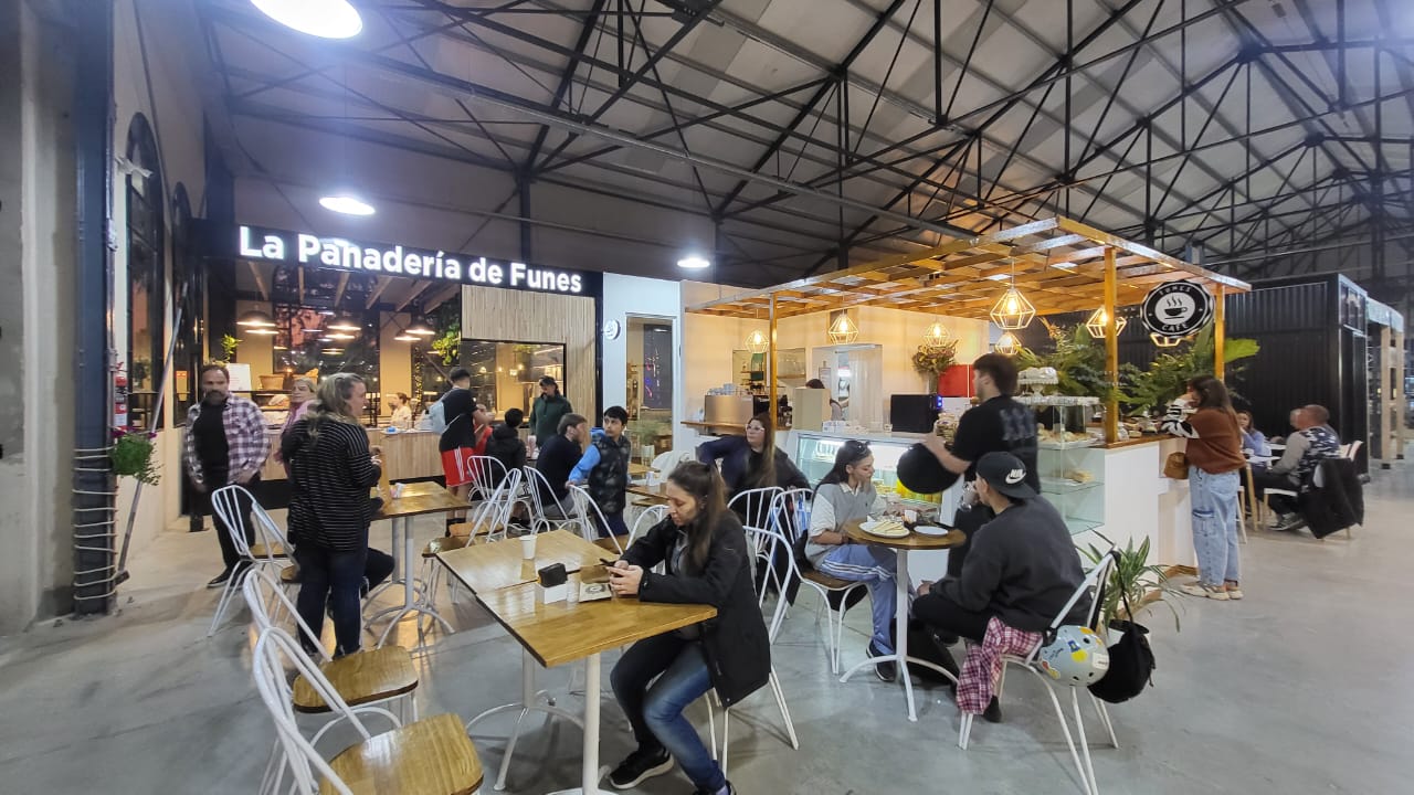 Una cervecería artesanal, la nueva apuesta del Mercado Don Bosco de Funes para el verano: cuándo inaugurará